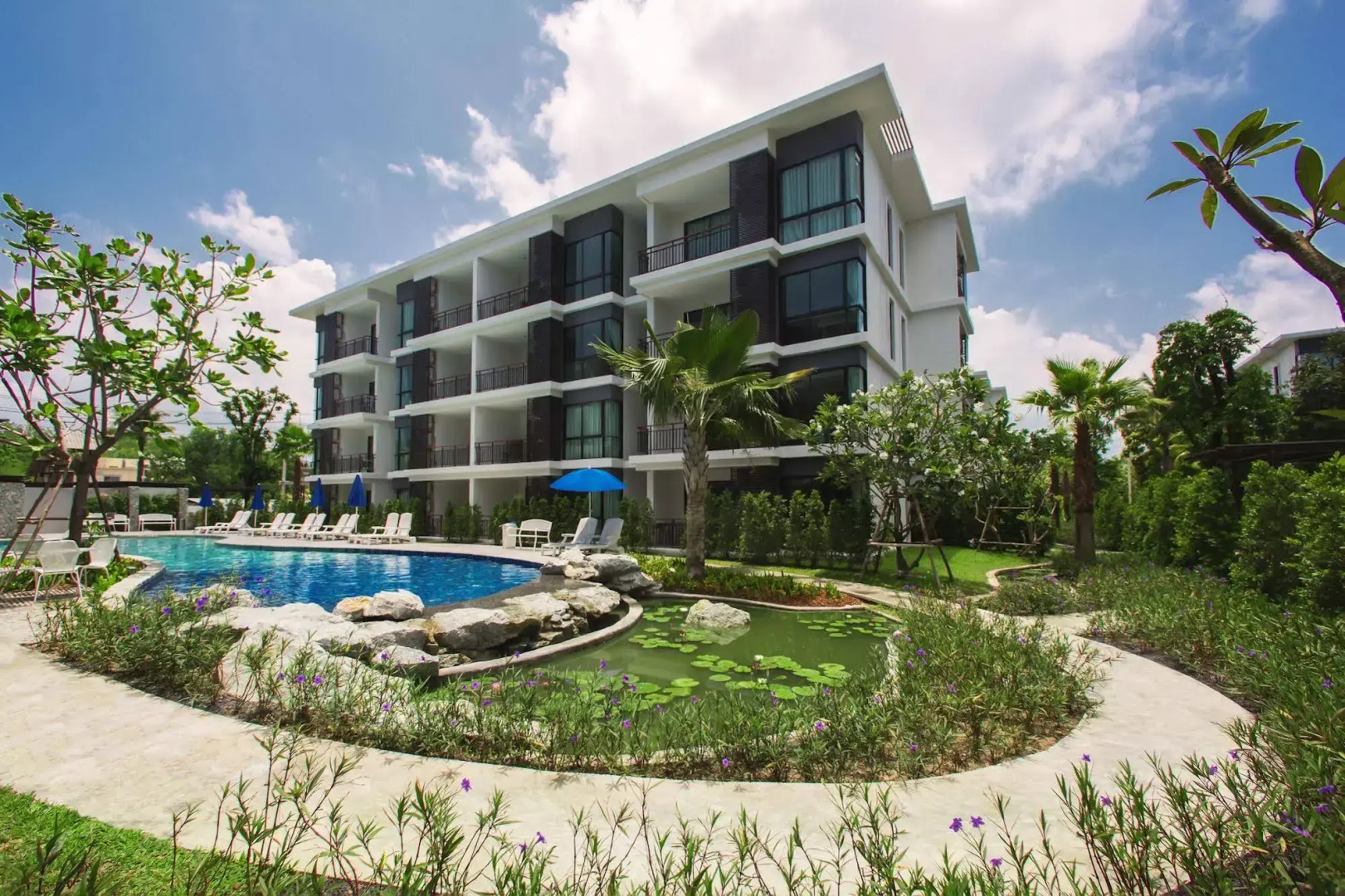The Title Condo by TropicLook