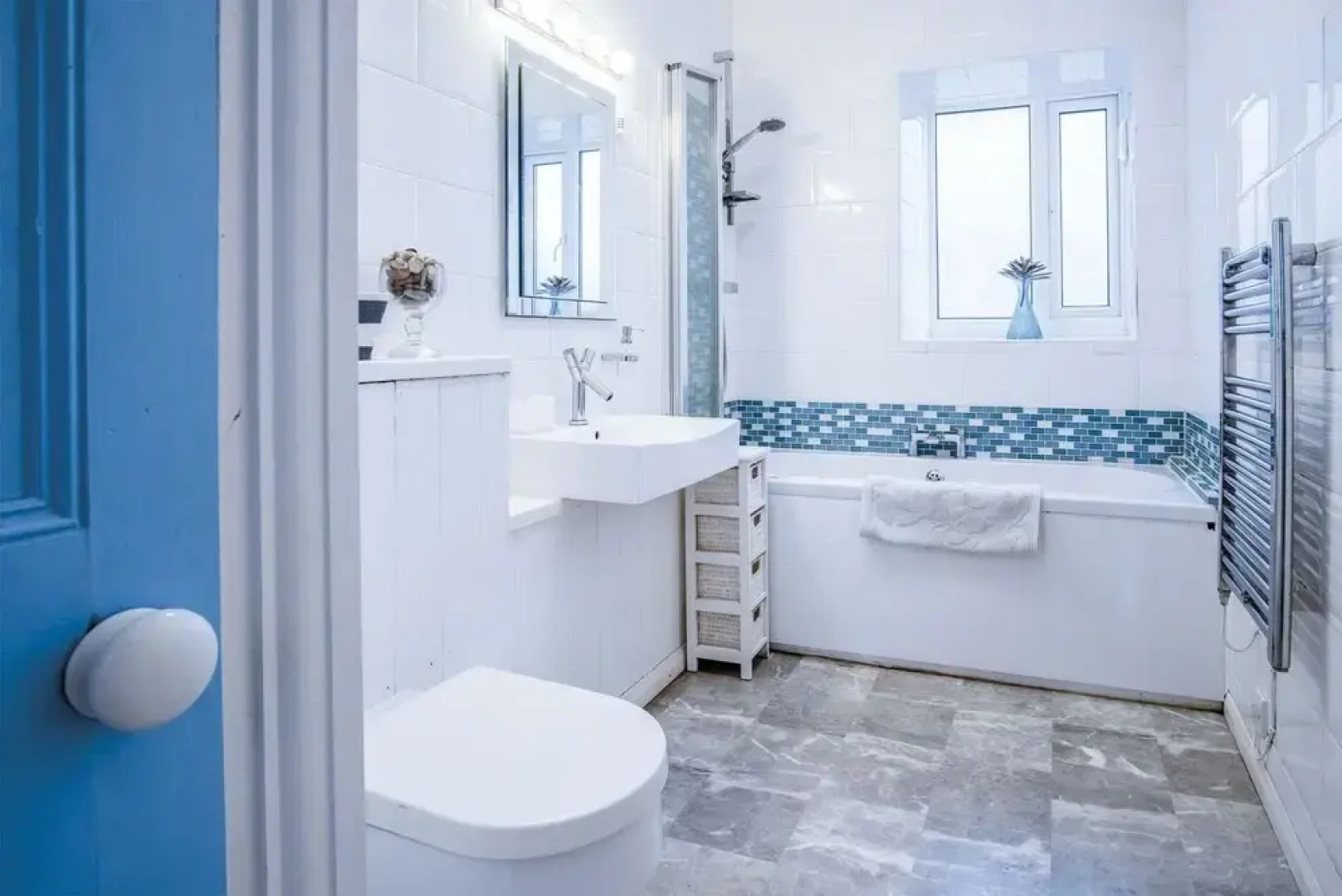 Sea Glass - 2 Bedroom Apartment - Manorbier