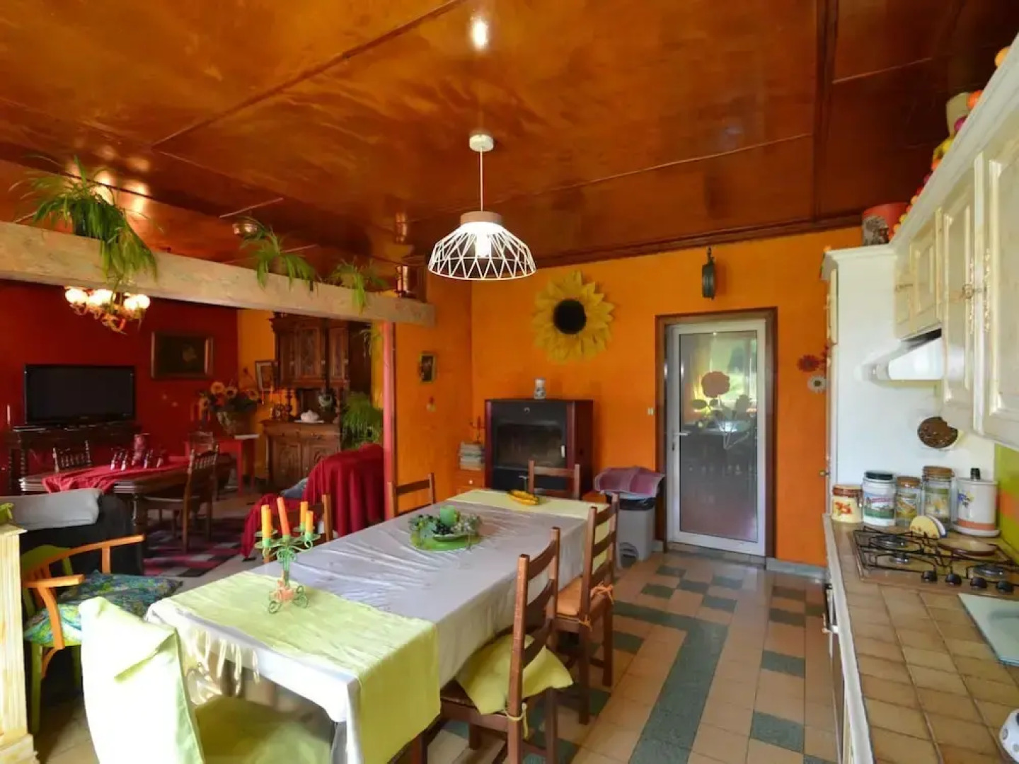 Camiran Escape: Wine & Calm