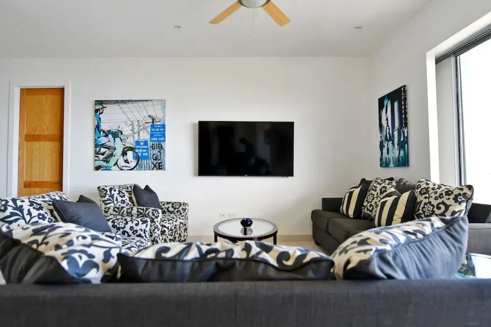 Blue Mall Residence Condos