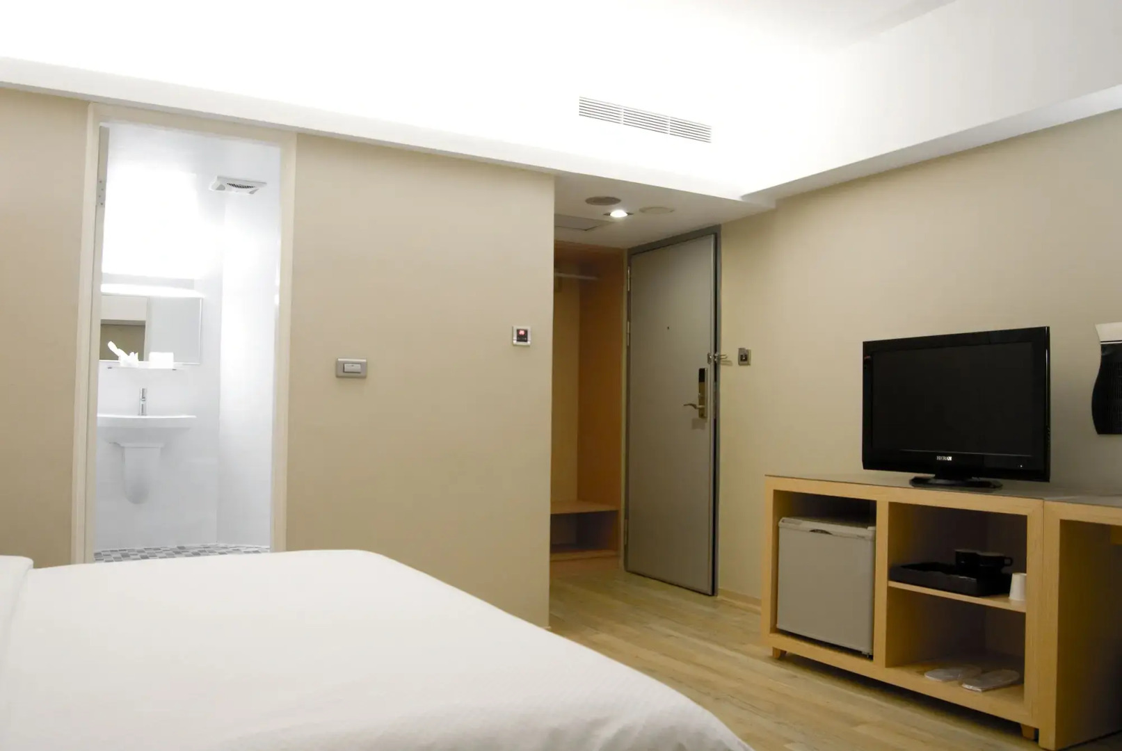 The Riverside Hotel Esthetics