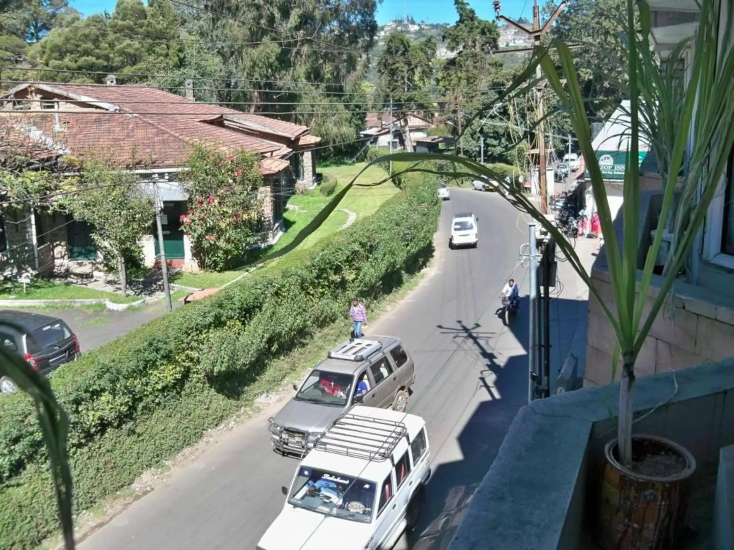 Hotel Hilltop Towers