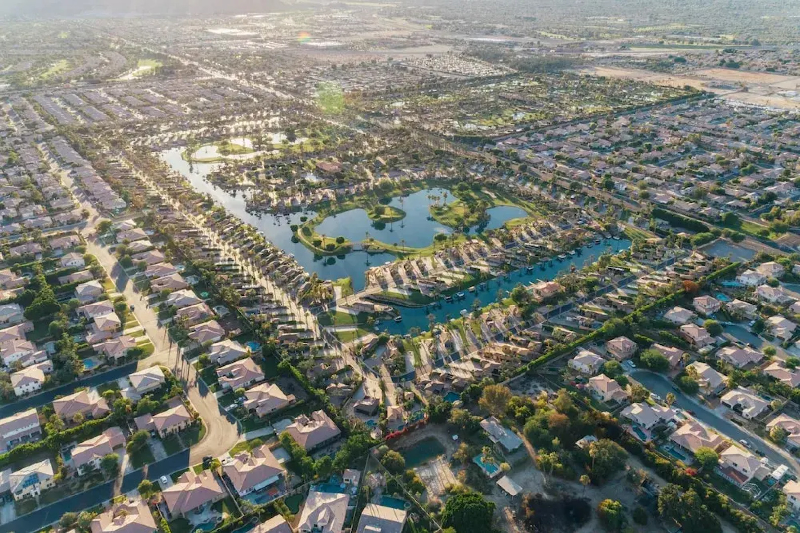 Silverado by AvantStay | WALK TO COACHELLA! Spanish Style Villa in Indio