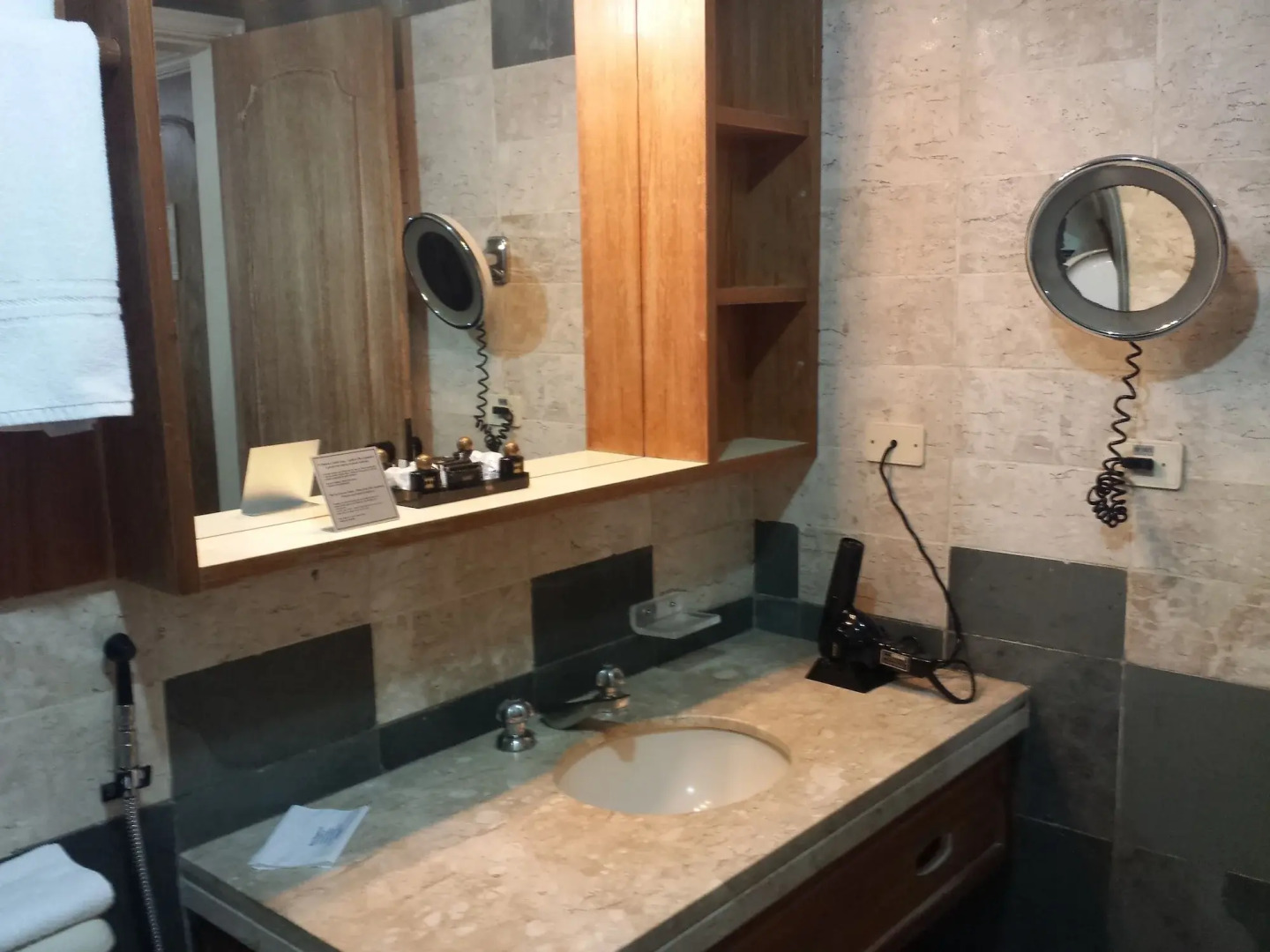 The Landmark Residence - Oficial