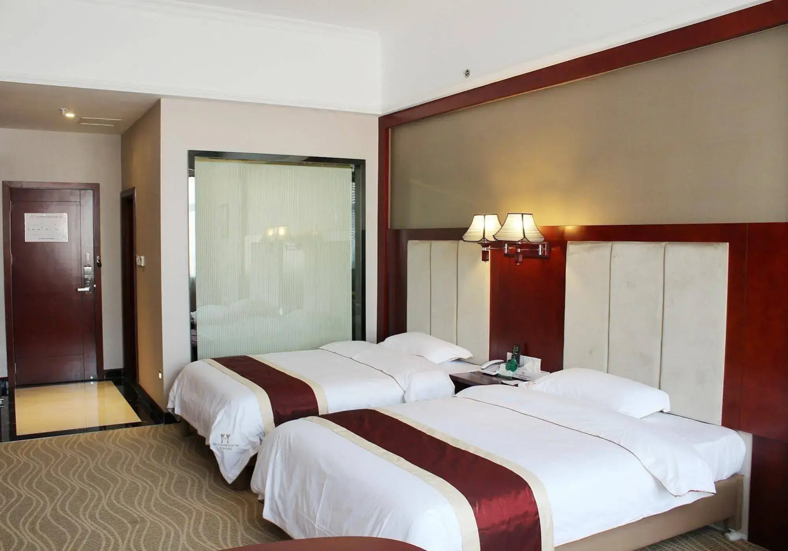 Huayi Business Hotel