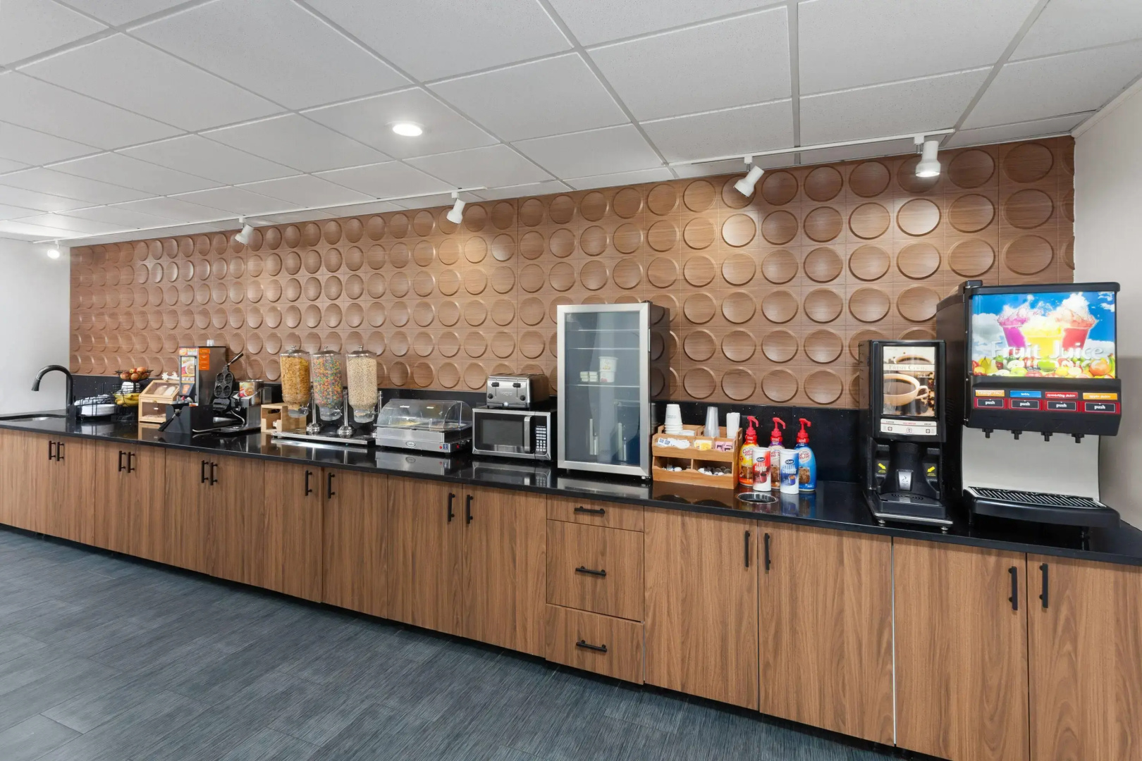 Wingate by Wyndham Sheboygan