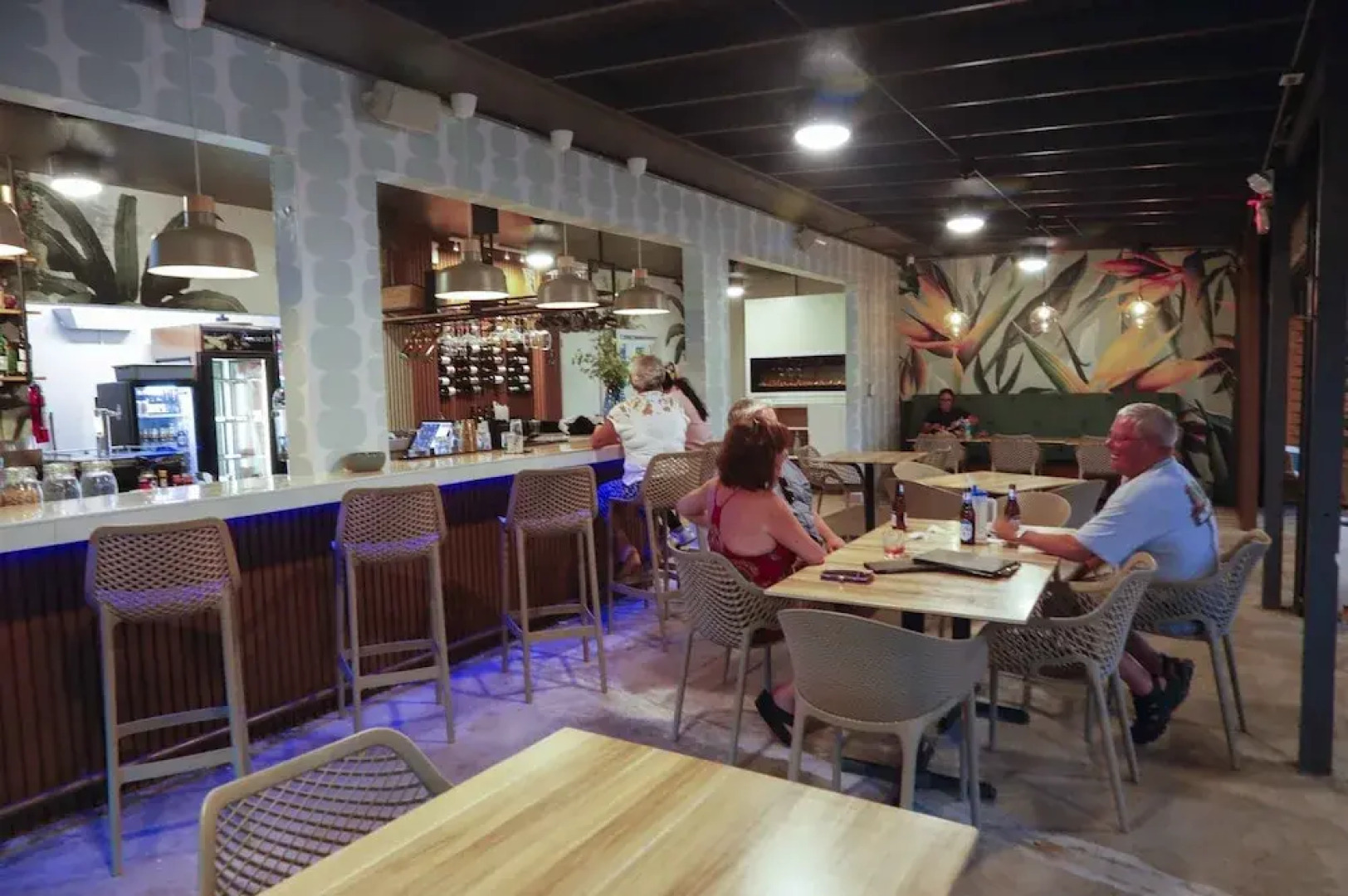 Luichy's Seaside Hotel