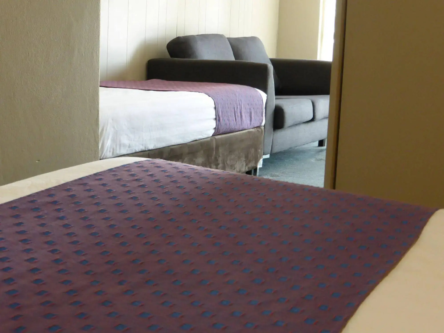 Smerdon Lodge Motel