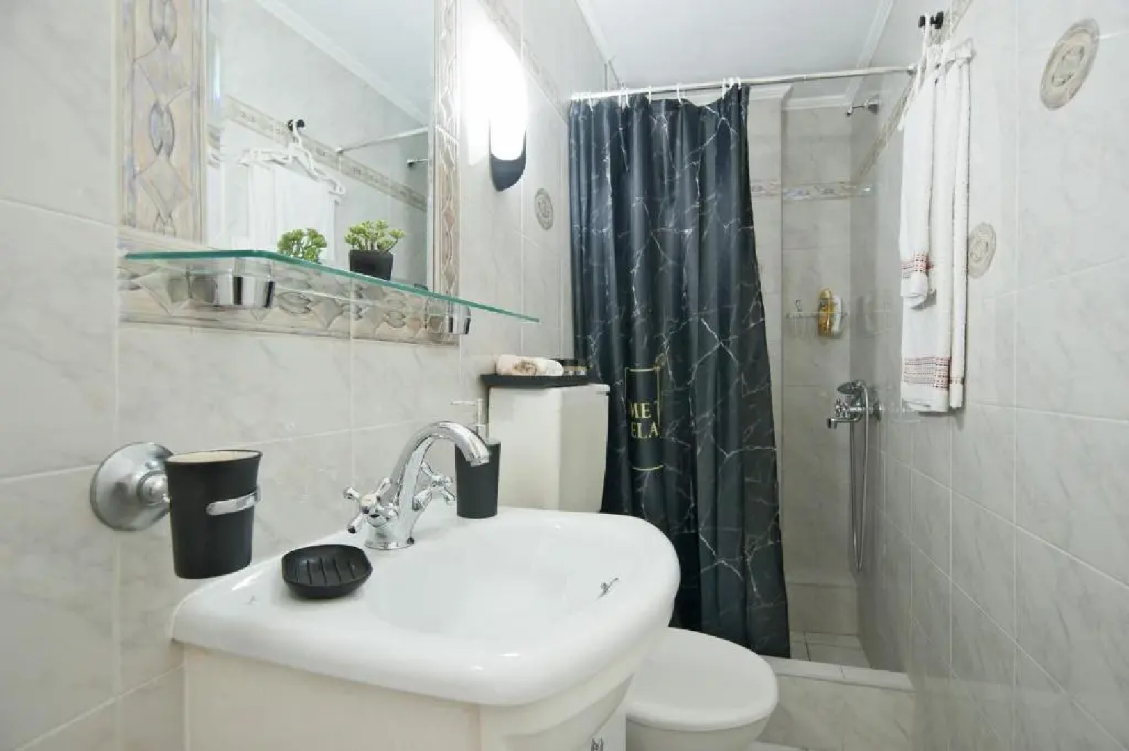 Luxury seafront house nearby Delphi