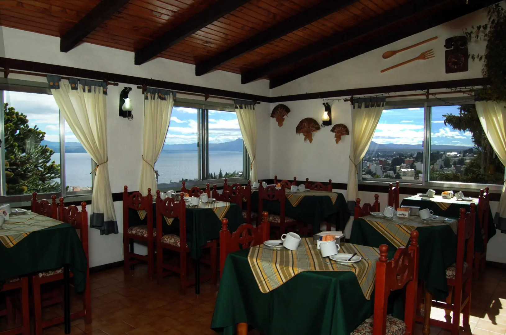 Ruca Cheli Village Ski Hotel