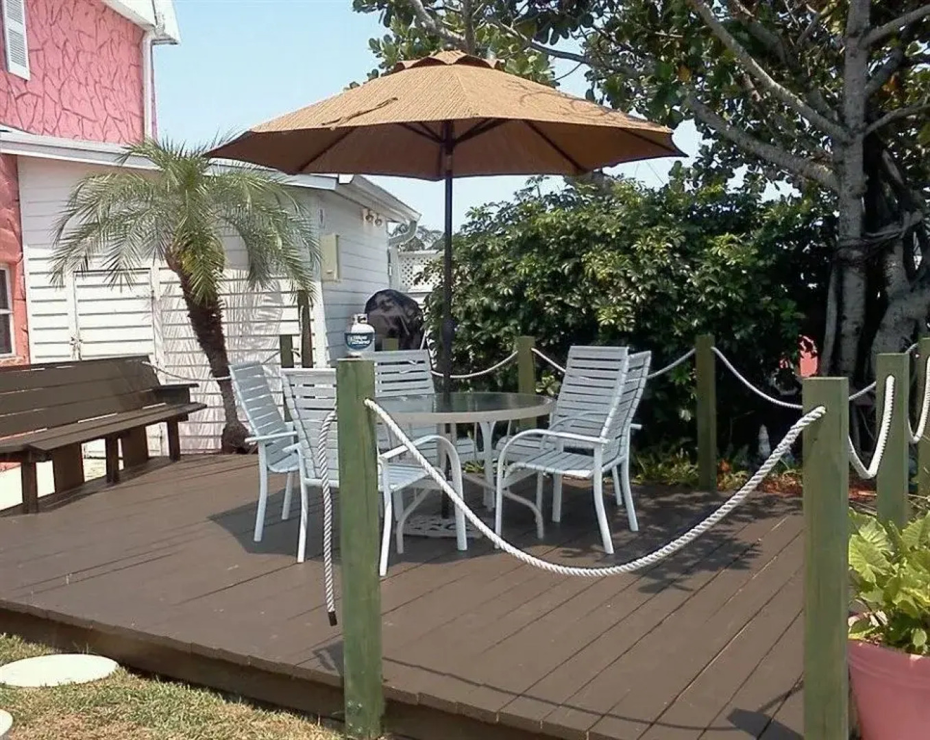 Monterey Inn & Marina