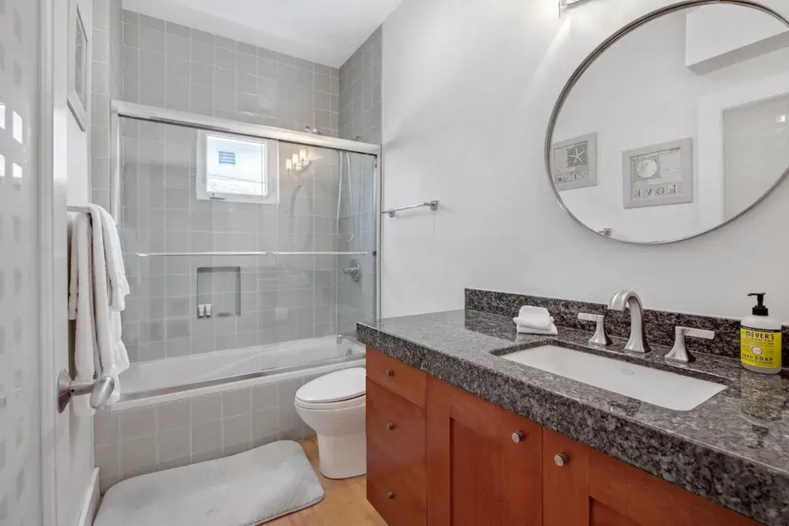 Ocean-view Oasis W/ Rooftop Deck - Steps To Beach 3 Bedroom Home