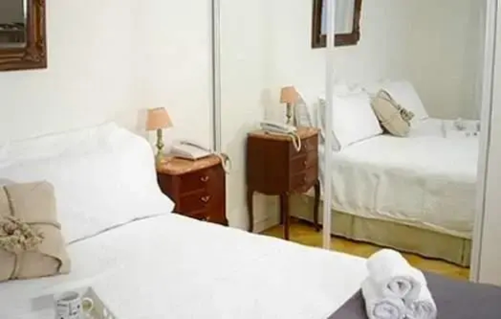 Migueletes Plaza Suites