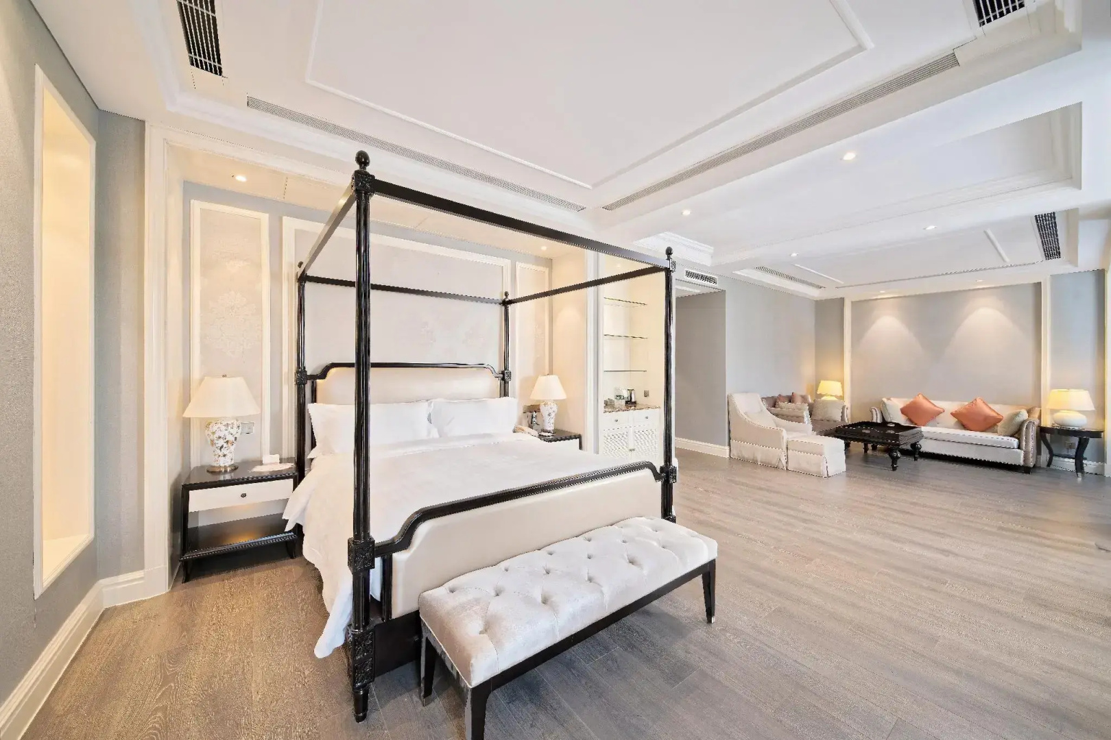 Yin Run Jin Jiang Castle Hotel