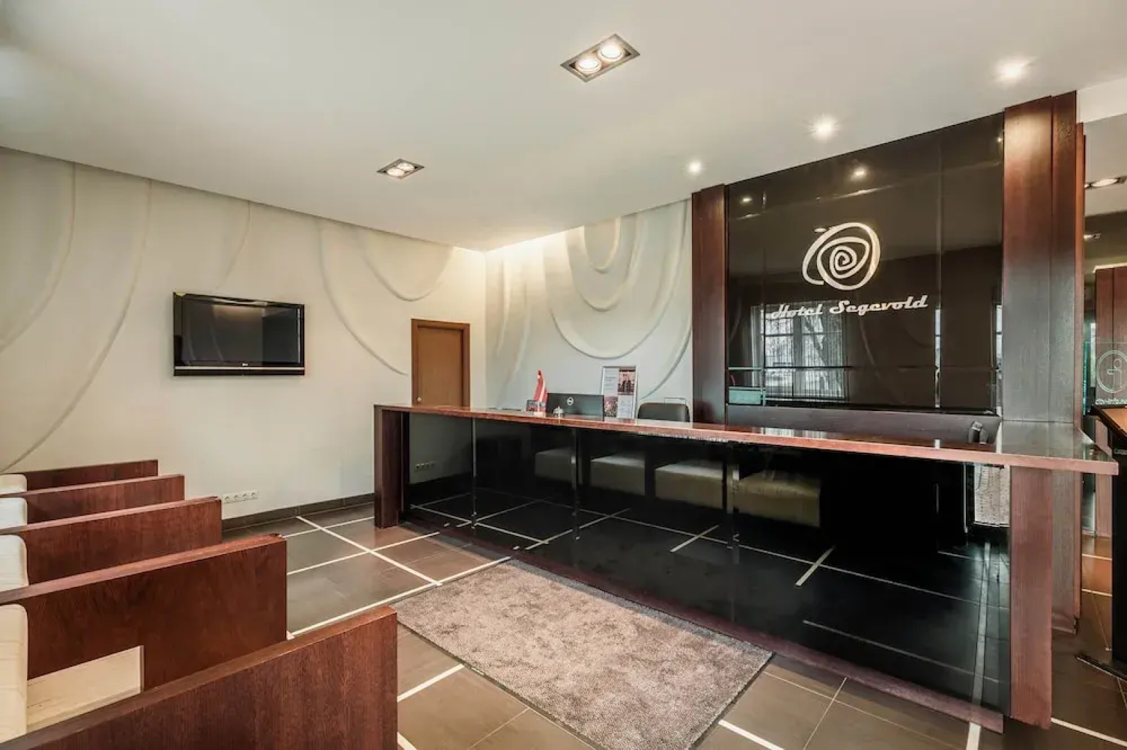 Hotel Segevold