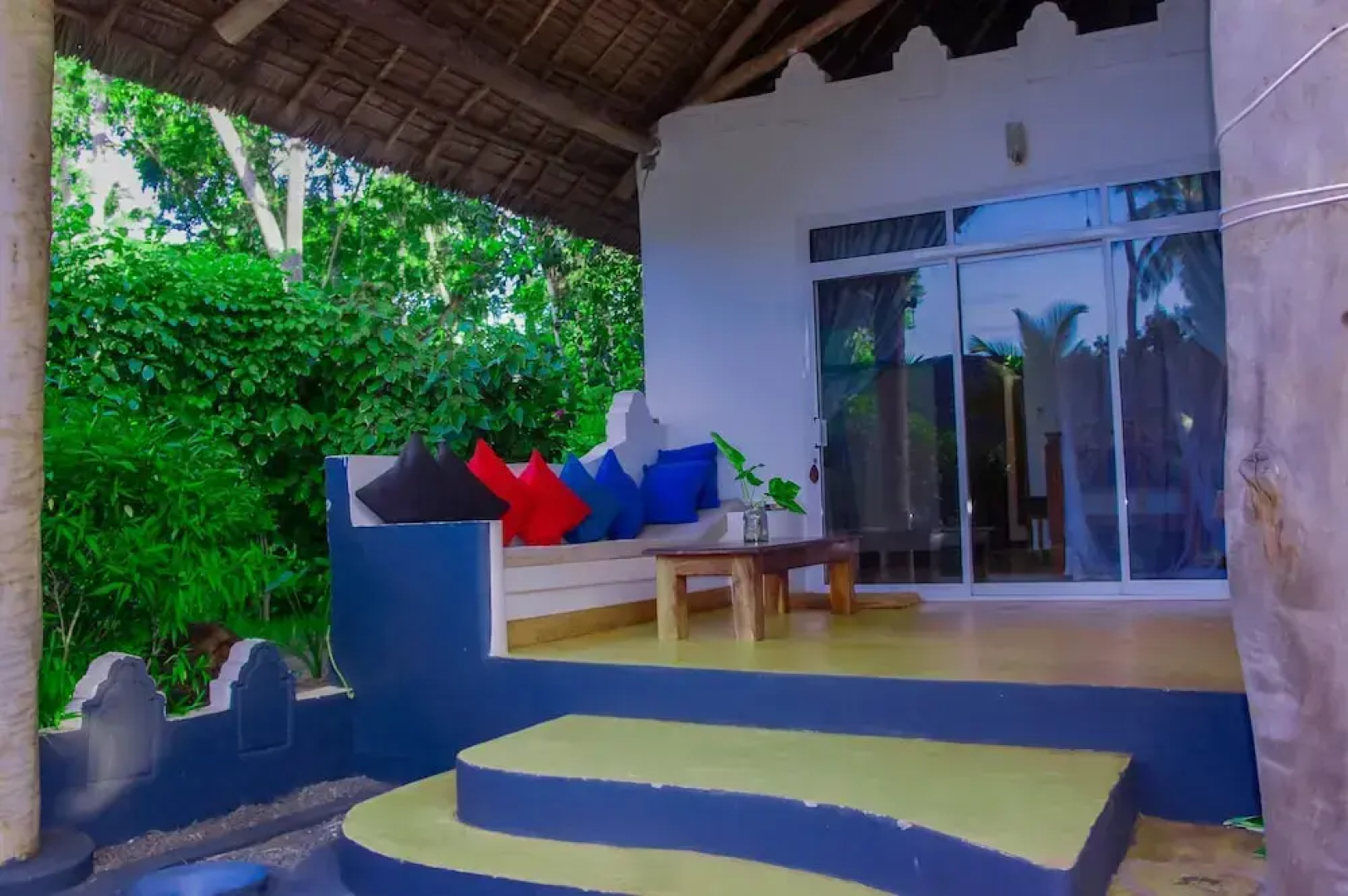 Mafia Kivulini Bungalows