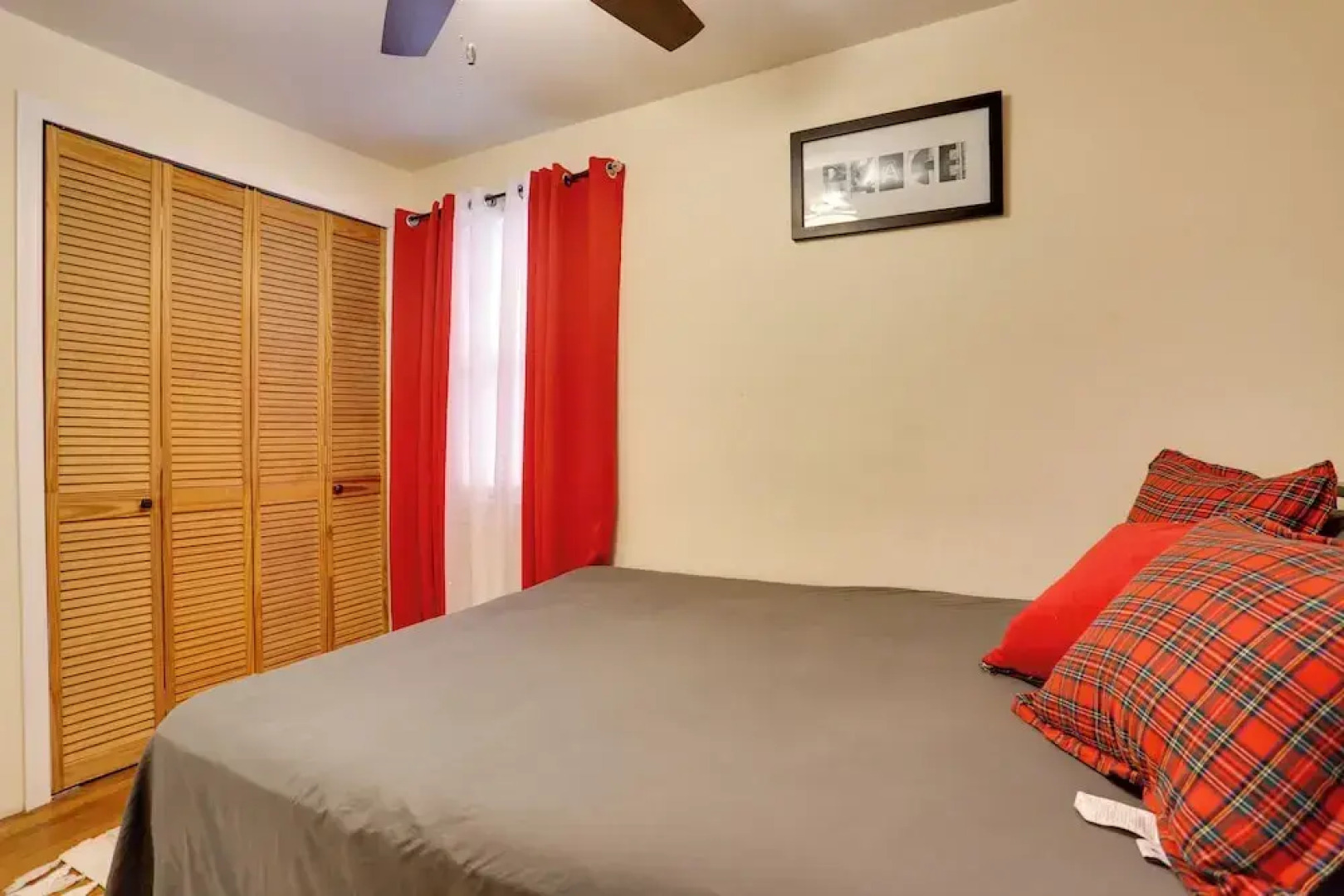 Newark Home w/ Deck & Fire Pit, 16 Mi to Nyc!