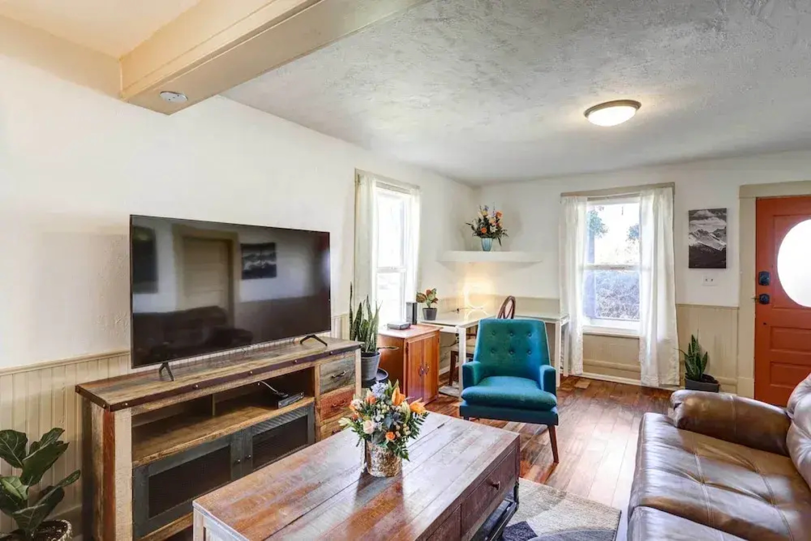 Charming Montrose Family Home: Block to Downtown!