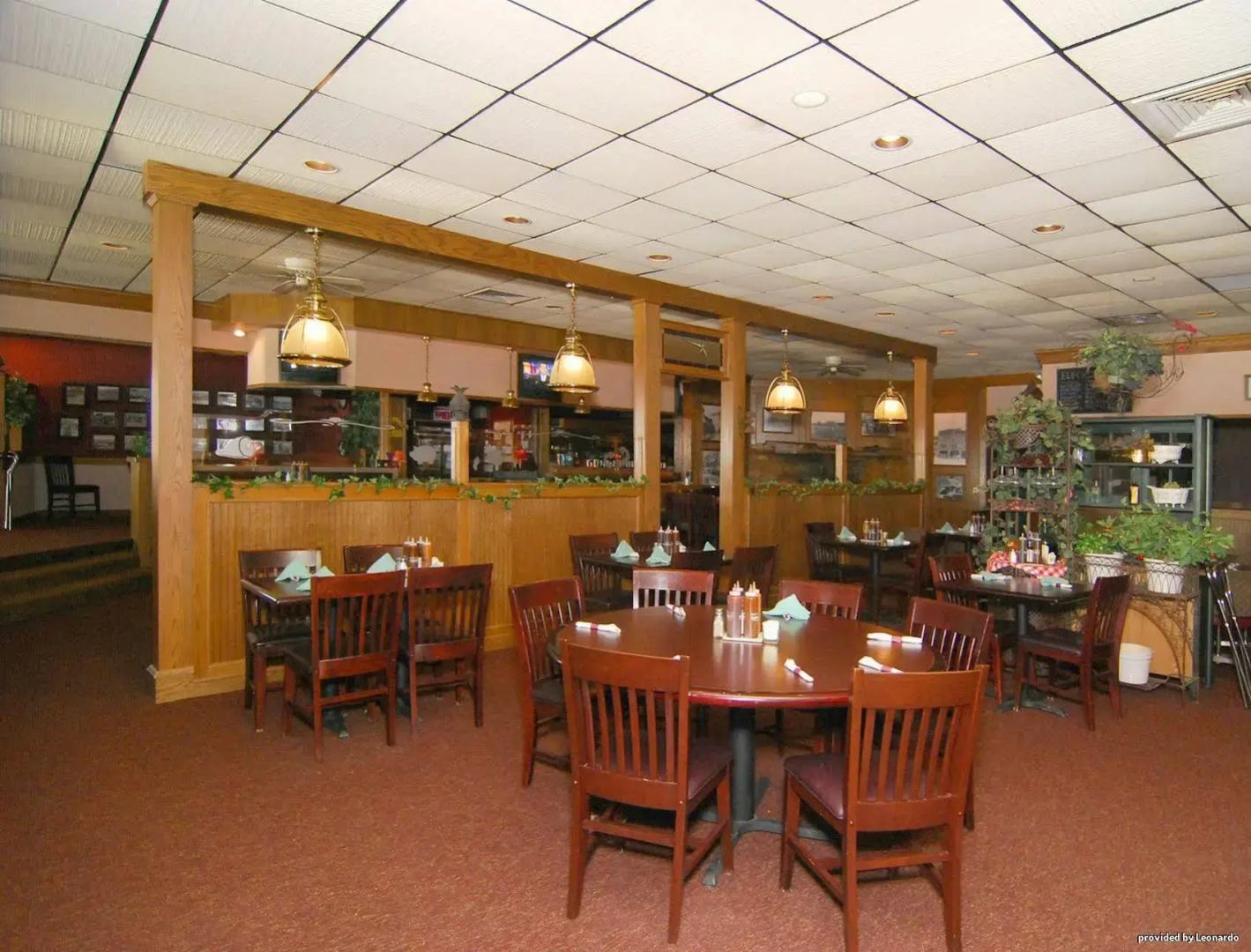 Crossroads Hotel and Event Center