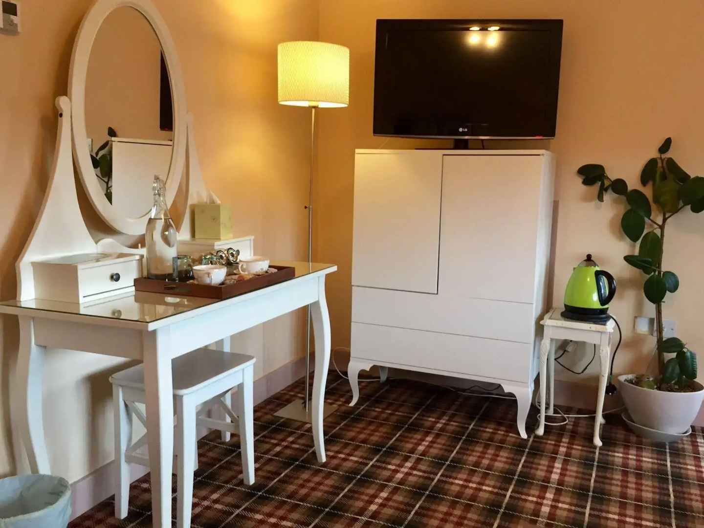 Thatched Cottage Hotel