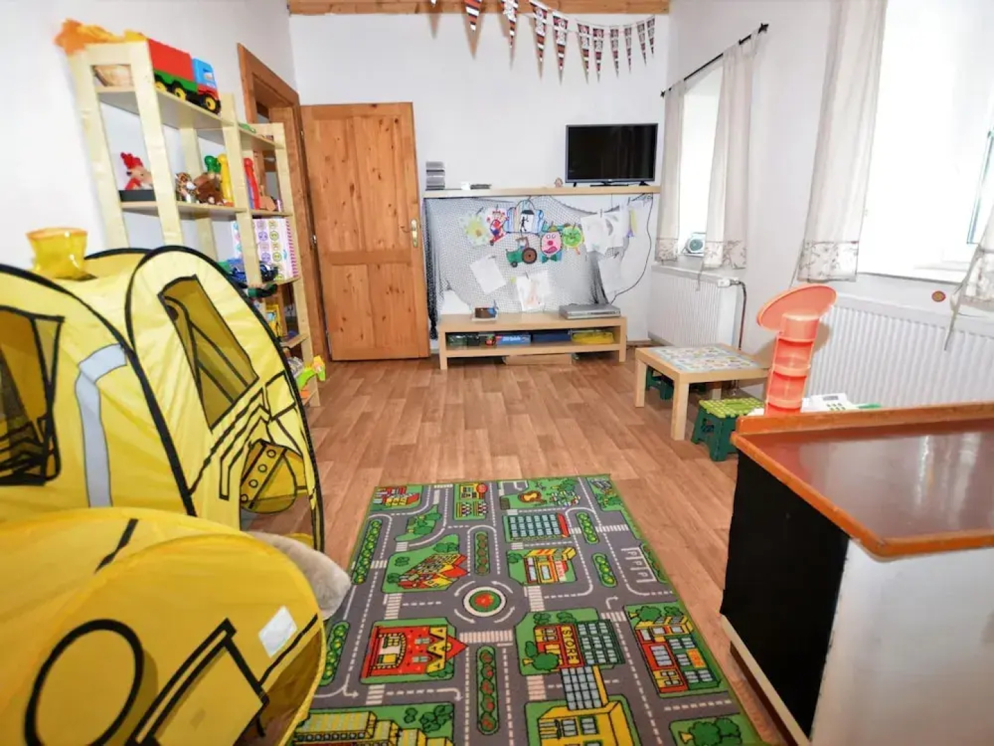 Comfortable Holiday Home With Sauna and Billiards, Near the Slopes