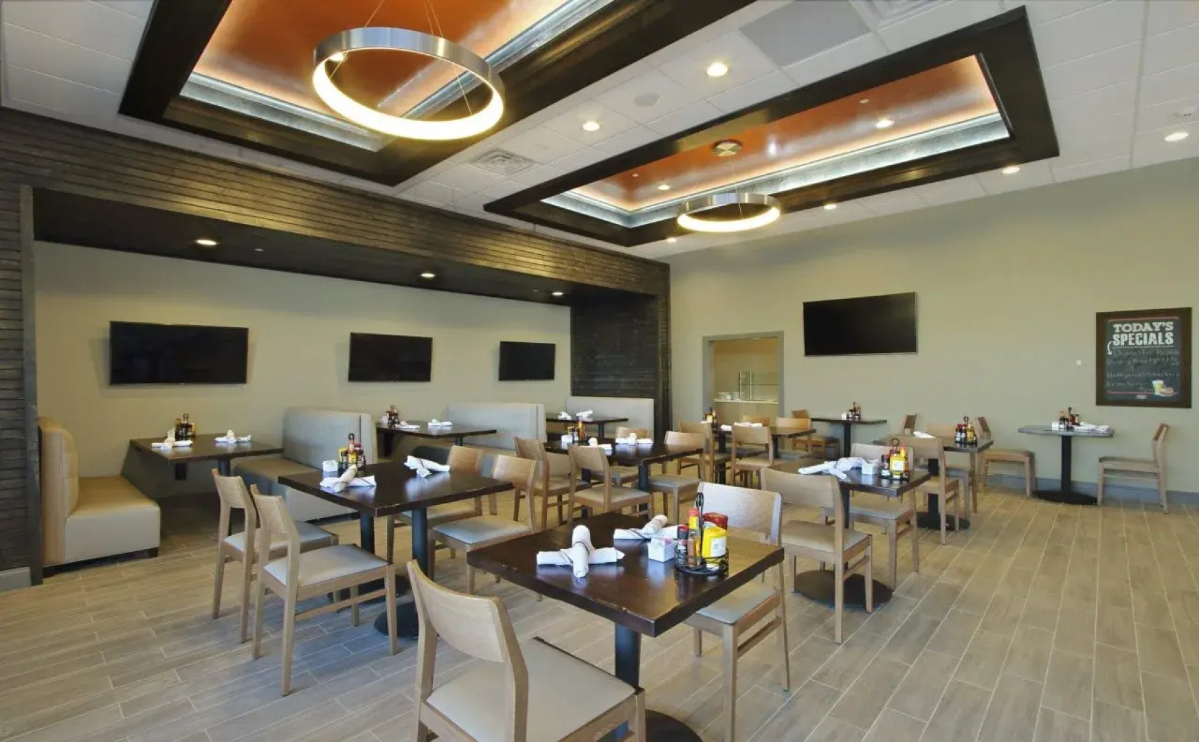 Holiday Inn Hattiesburg - North by IHG