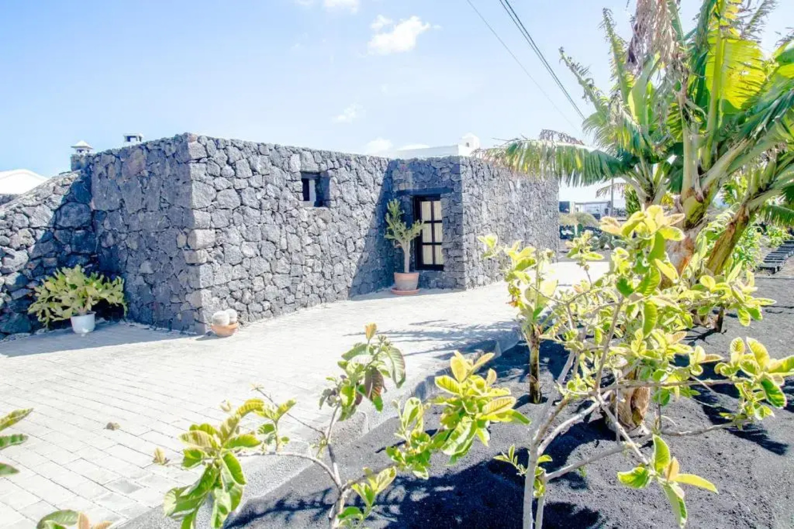 casa los veroles lanzarote