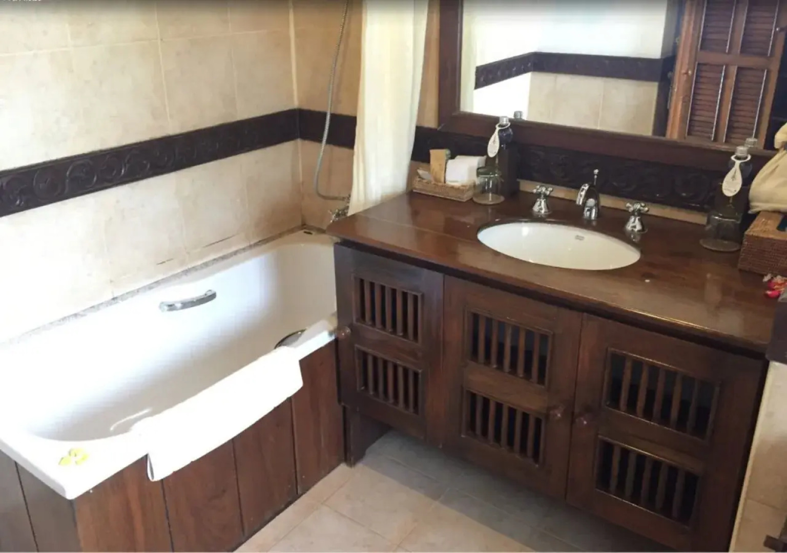 Inle Lake View Resort & Spa