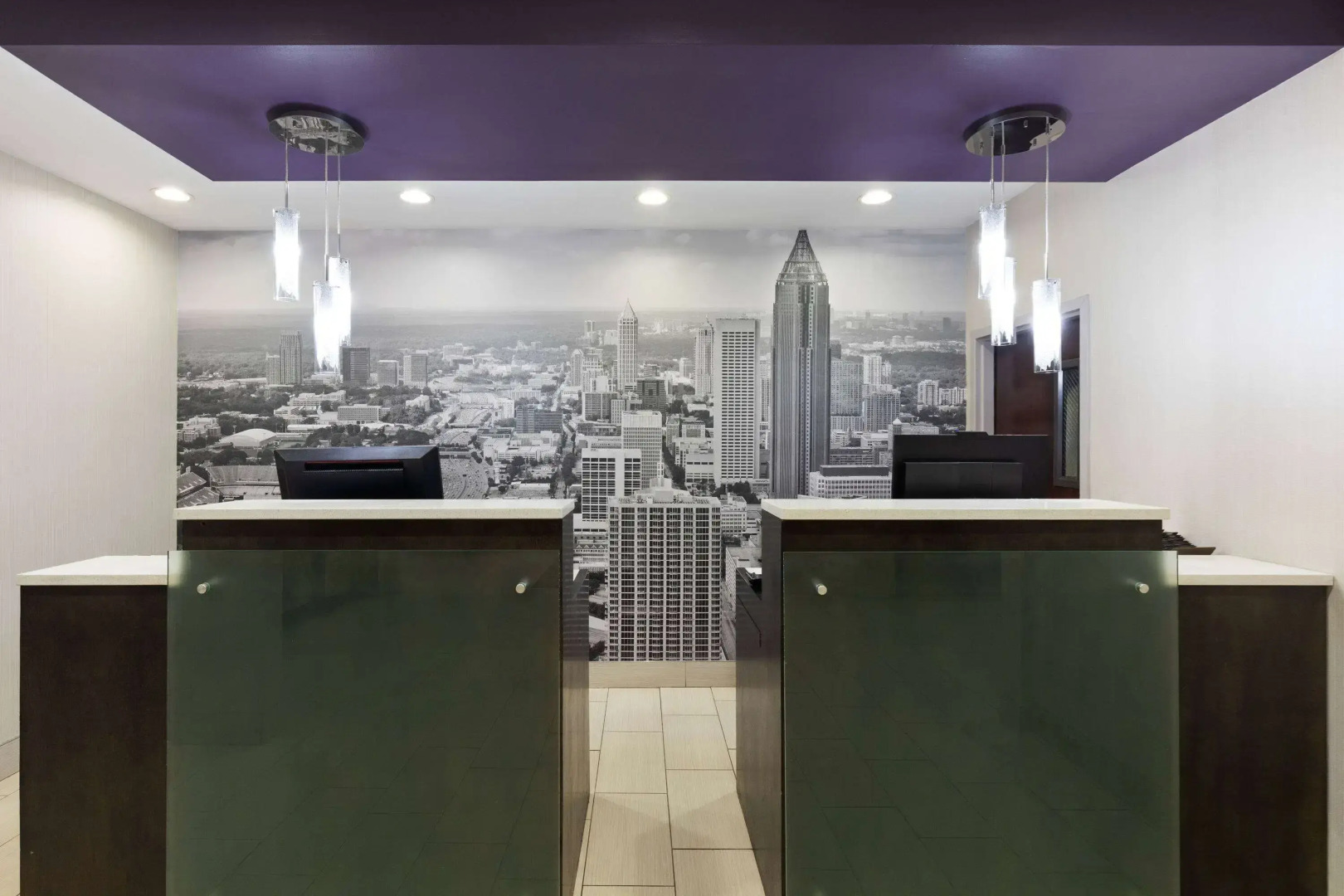 La Quinta Inn & Suites by Wyndham Snellville-Stone Mountain