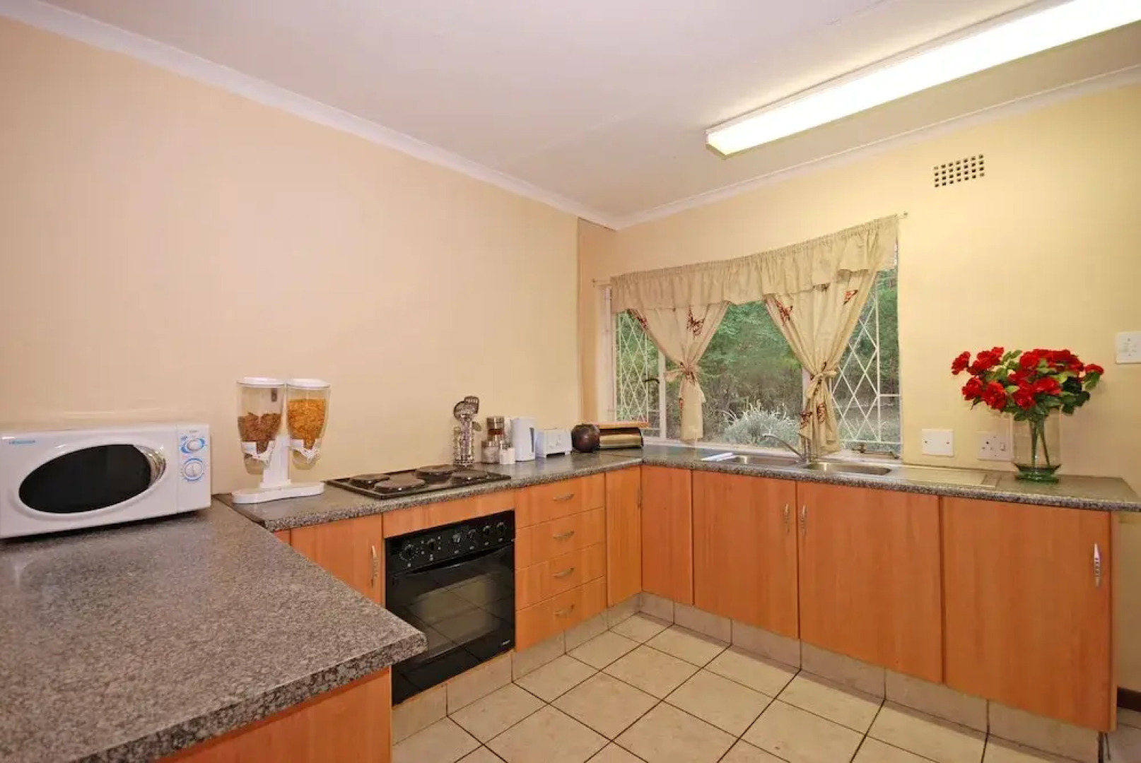 Hoopoe Haven Guest House