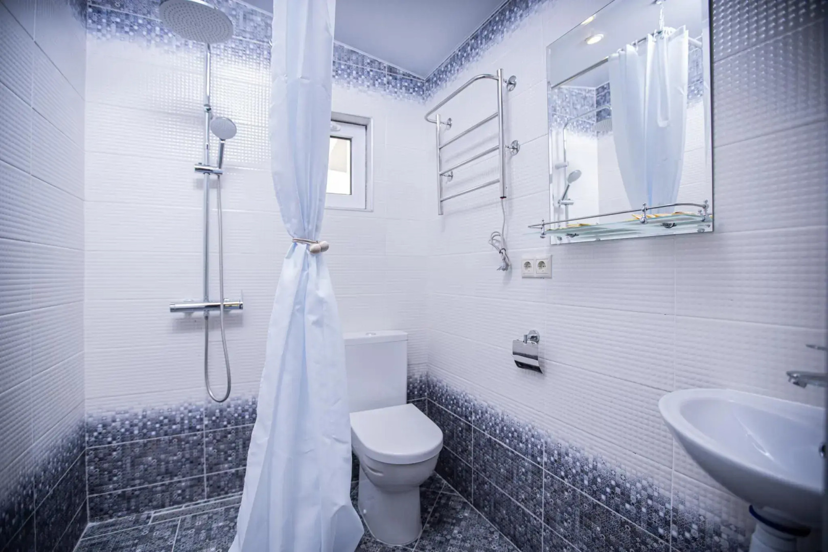 Частный дом (у Ботаники)