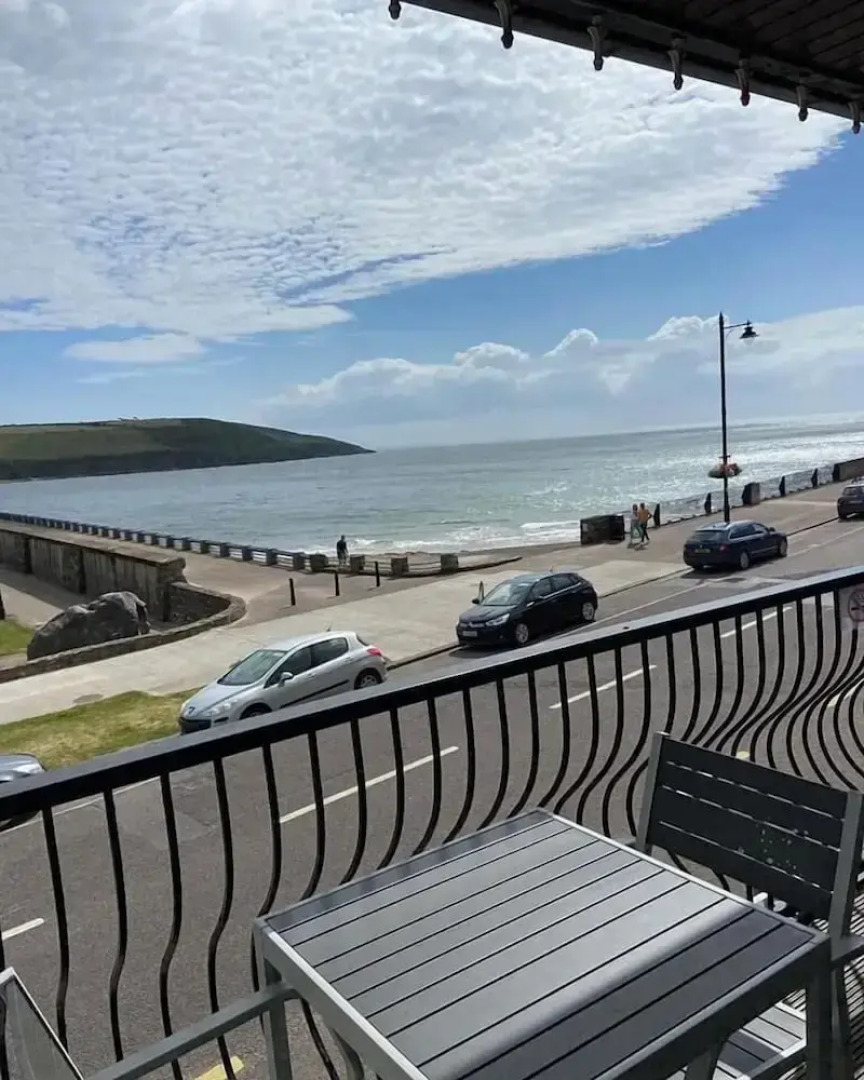 Walter Raleigh Hotel