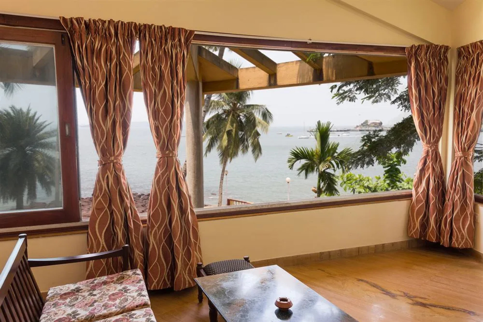Hawaii-The Sea-Side Village Retreat,Goa