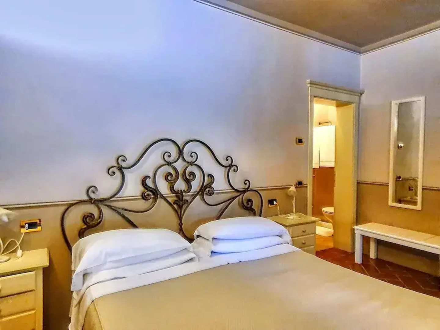 Apartment in Monteverdi Near Wine Tours
