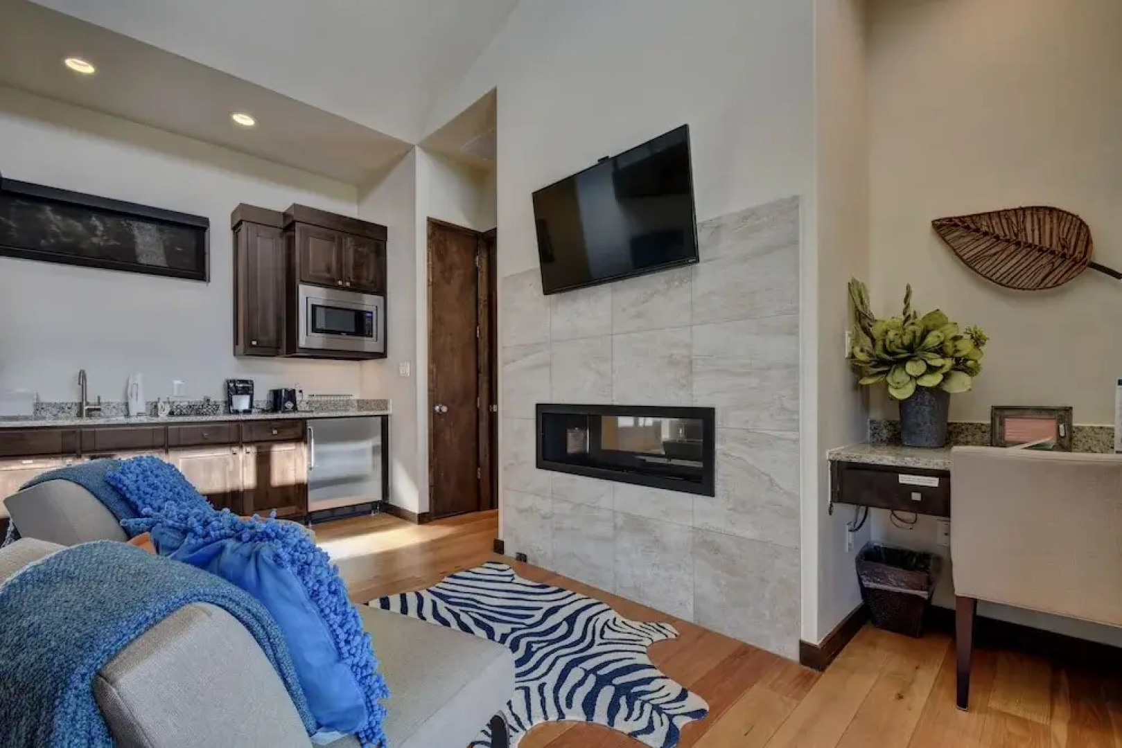 The Reserve at Lake Travis Cabin #12 by RedAwning