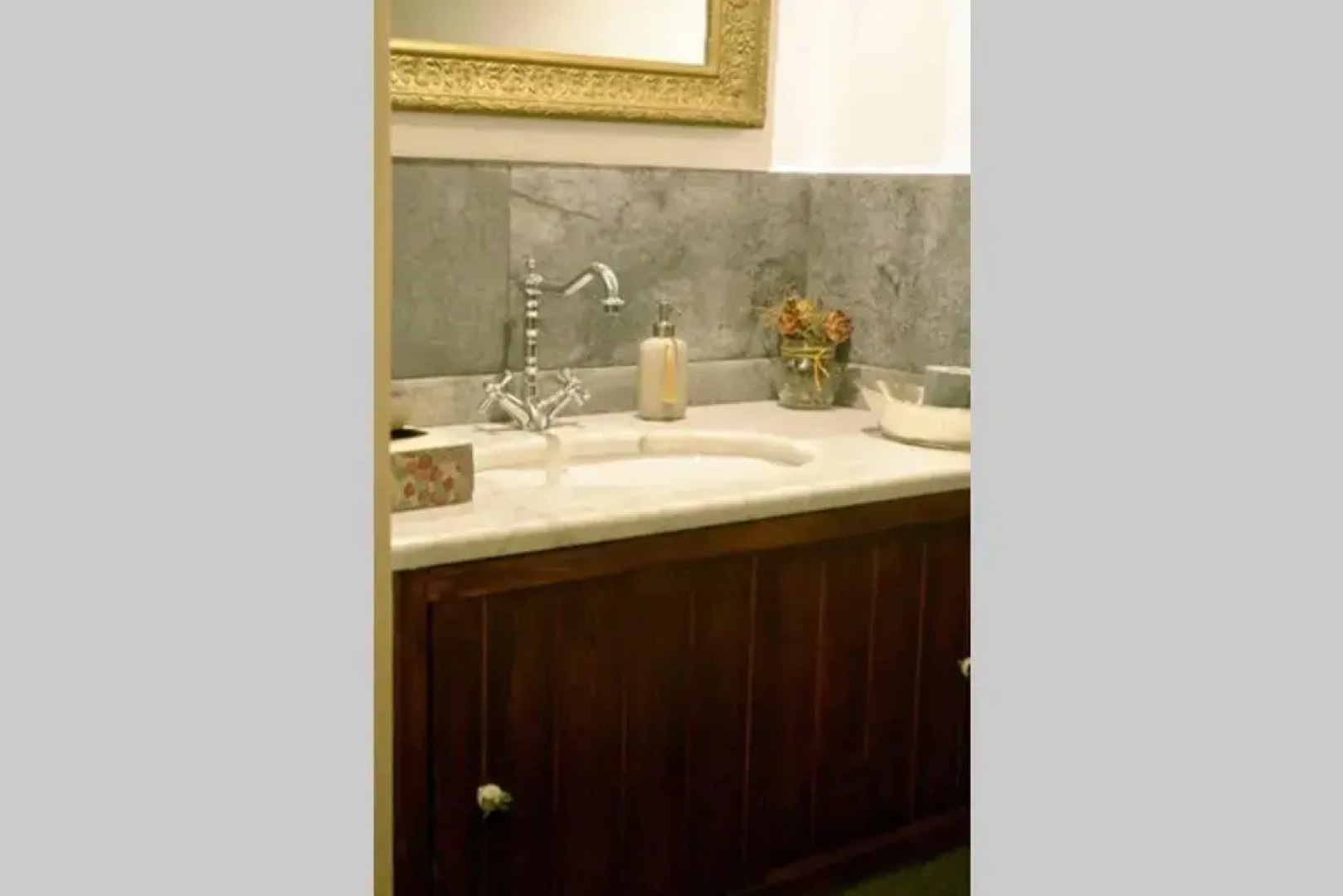 "Le Pietre Silenti" Antica Dimora Del 1300' (Adults Only)