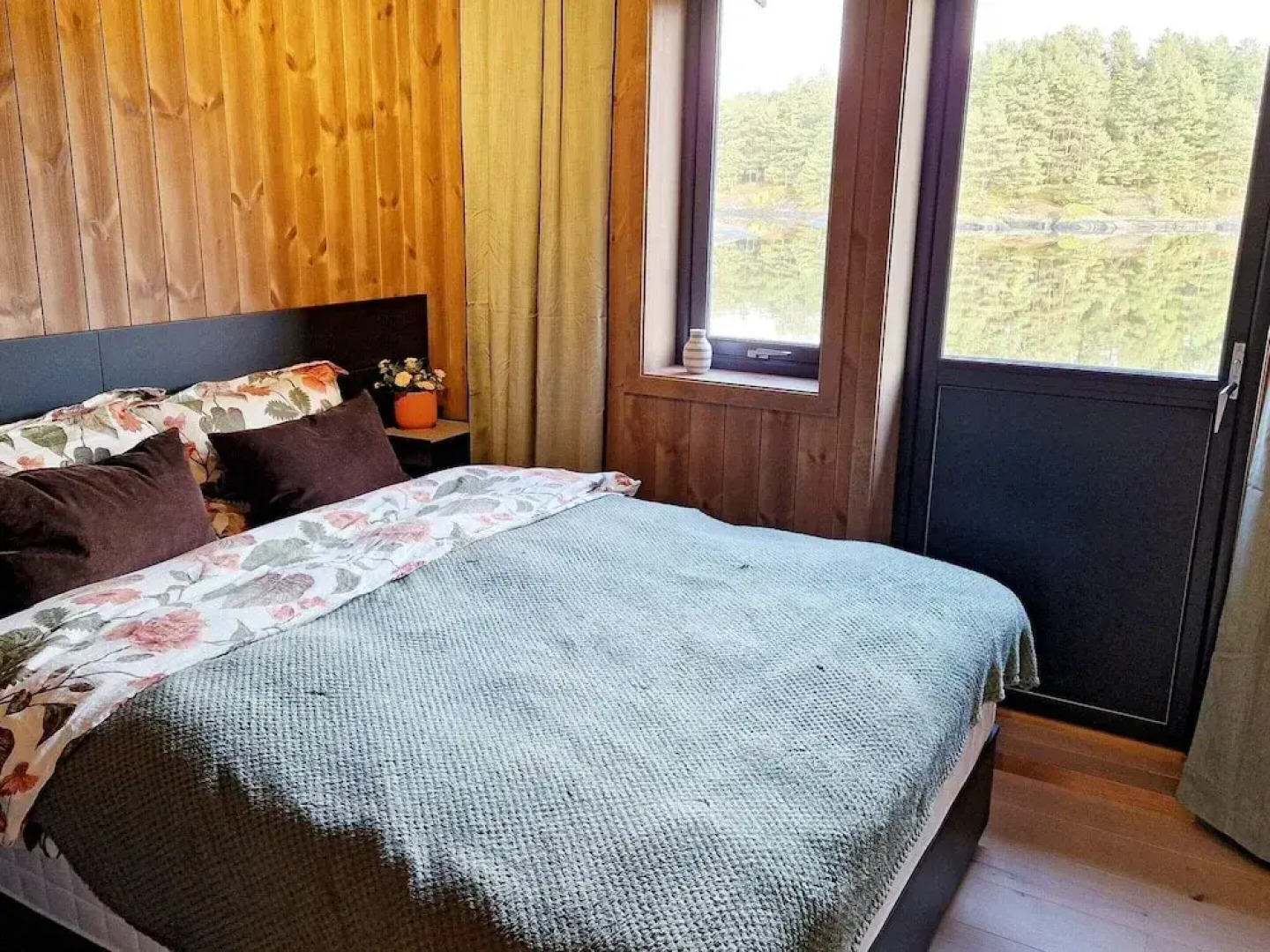 6 Person Holiday Home in Lindas