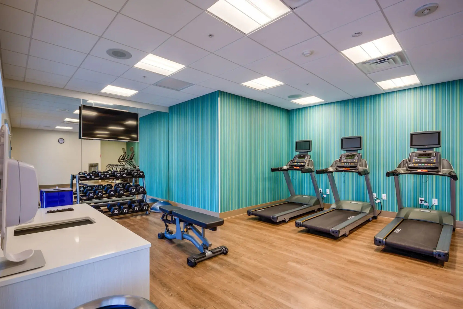 Holiday Inn Express & Suites Reedsville - State Coll Area by IHG