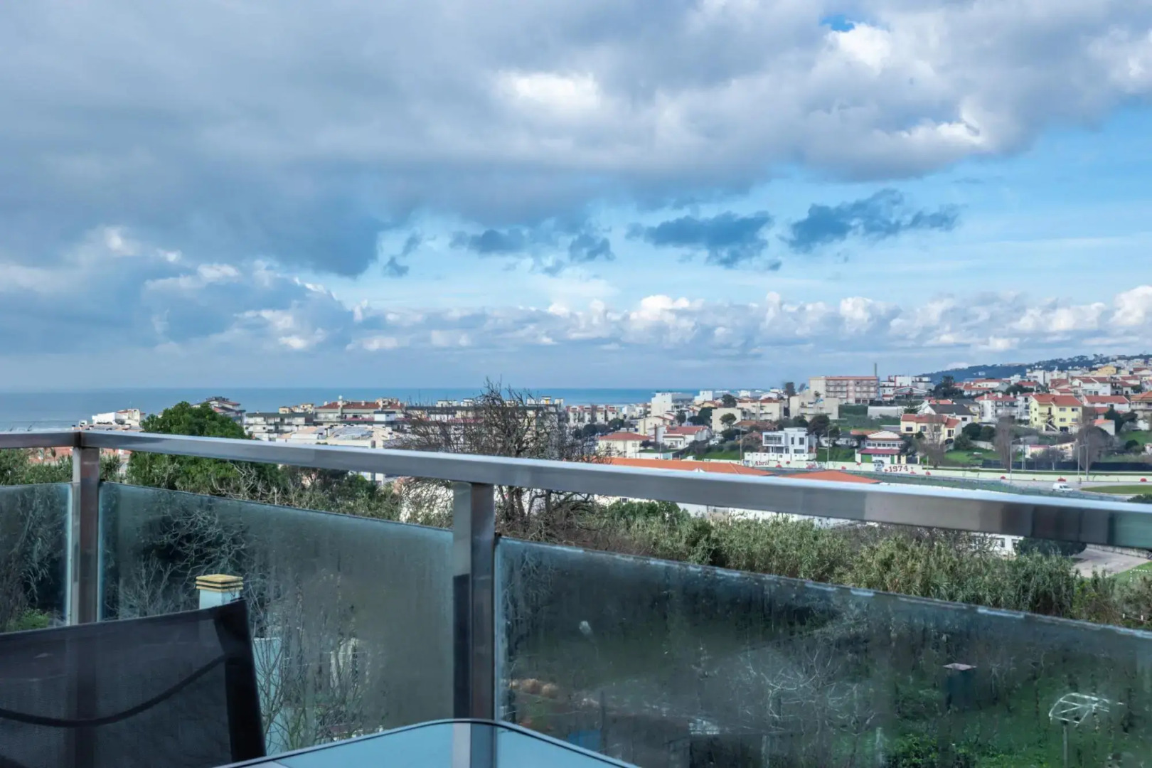 Buarcos Sunset Apartment by Rent4all