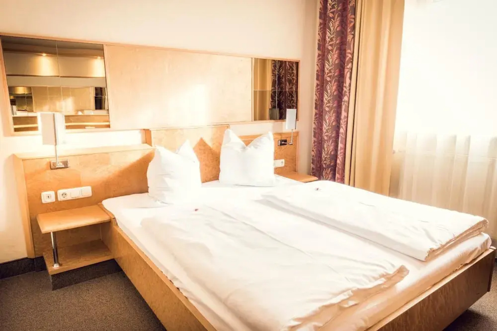 Schlosshotel Neufahrn