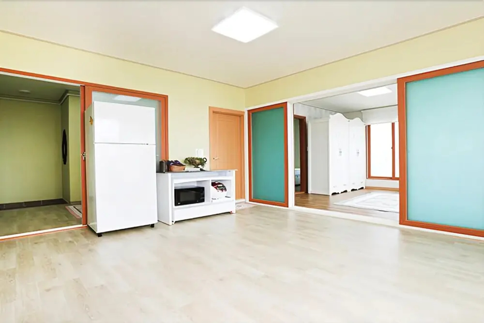 Yeongheungdoat the Seaside Pension