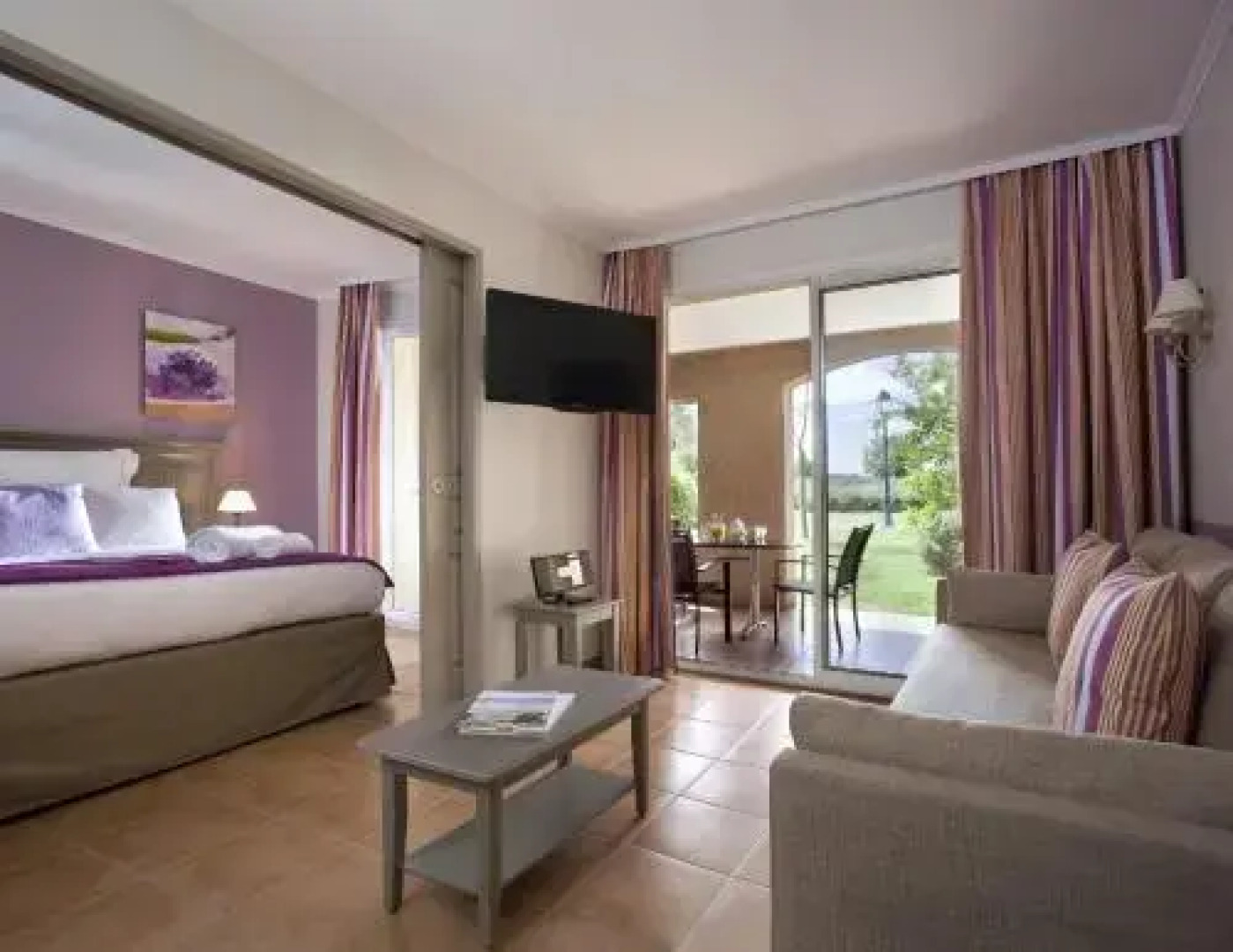 Pierre & Vacances Hotel Du Golf De Pont Royal En Provence