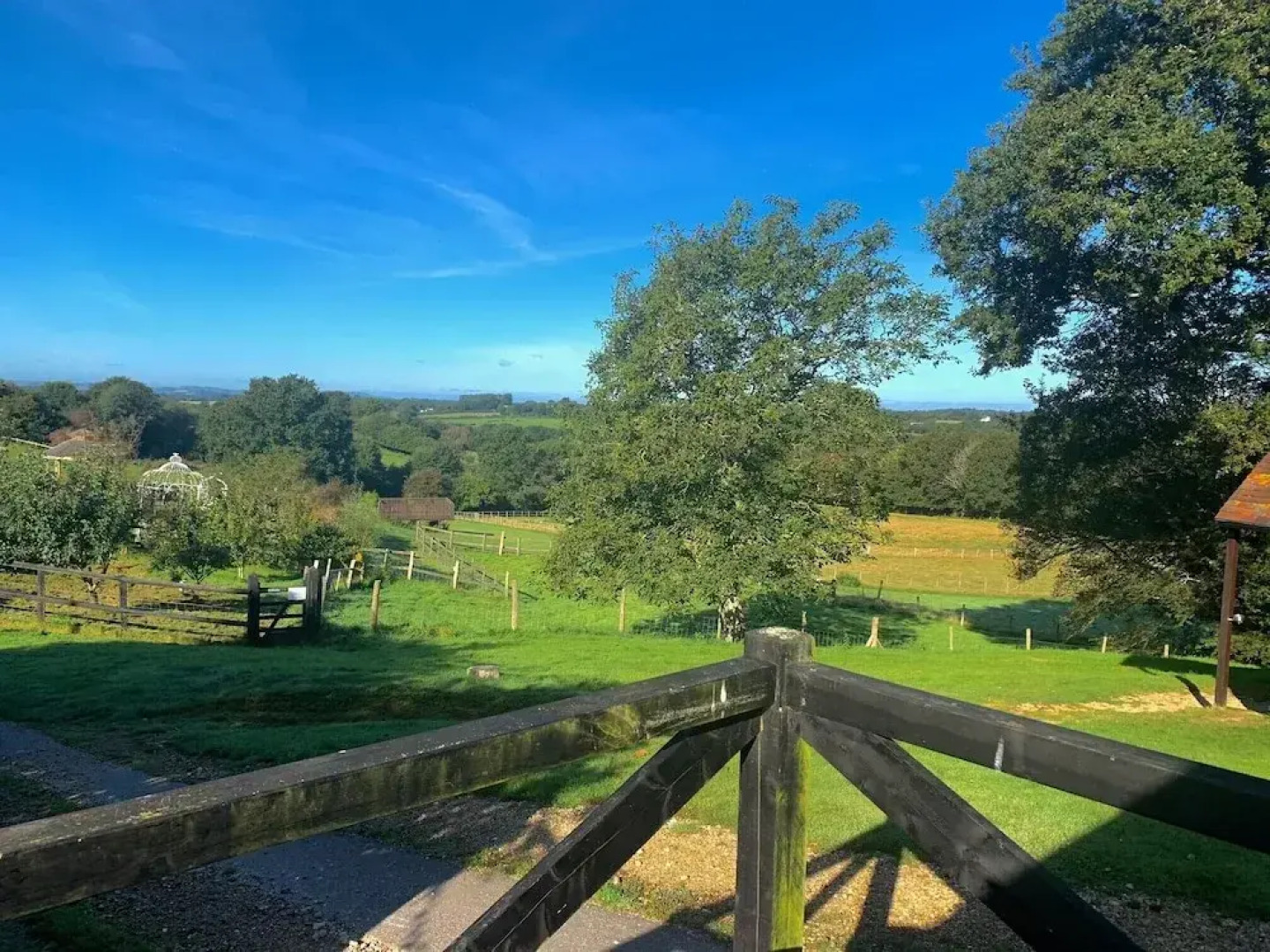 The Estate - 11 Bed - Sleeps 22 - Private Garden