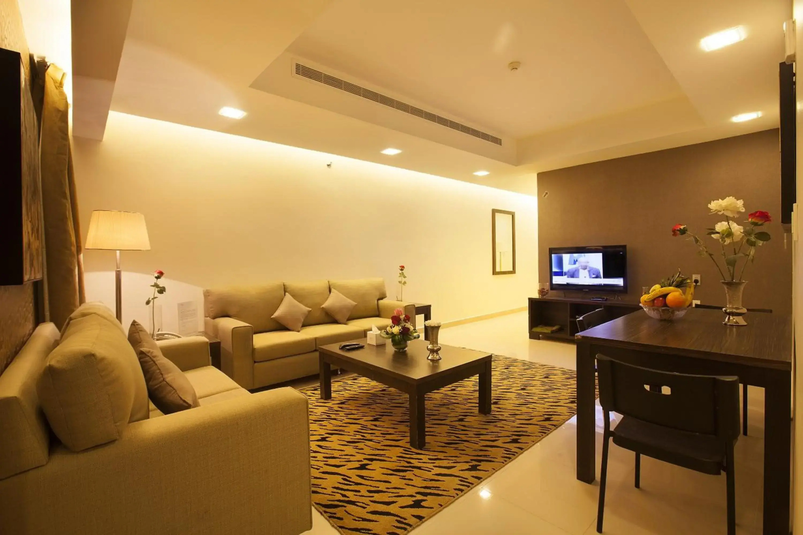 Watheer Hotel Suite