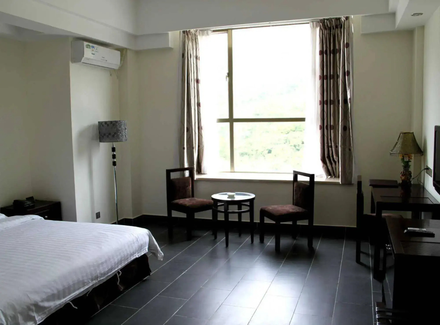 Yading Shanhui Holiday Hotel - Huizhou