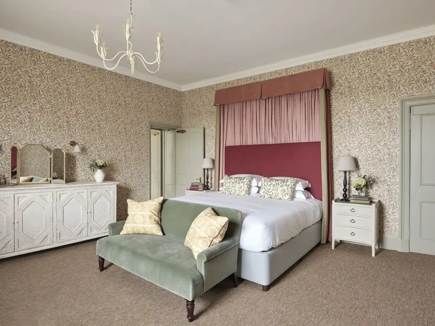 The Retreat at Elcot Park