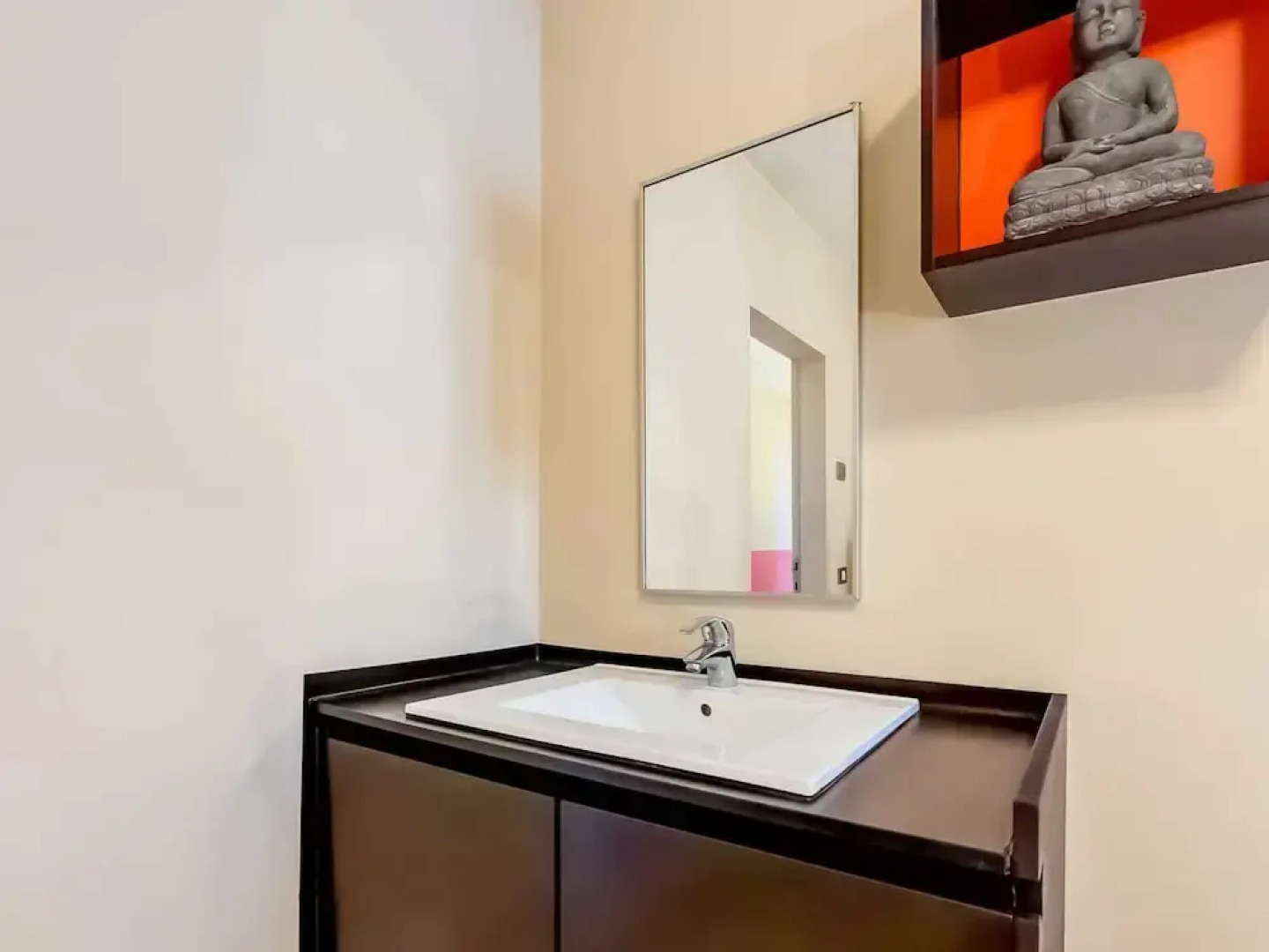 Modern Holiday Home in Avelgem with Sauna & Hot Tub