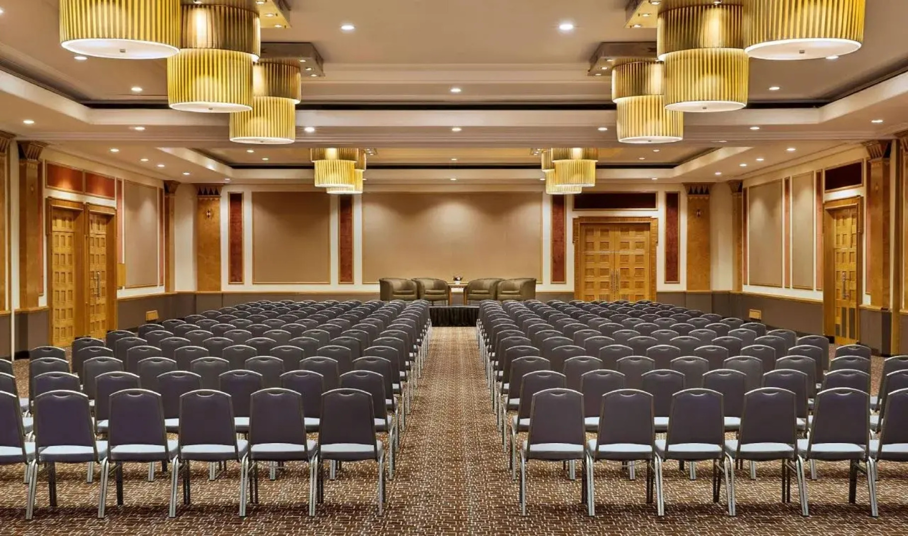 Отель NH Johannesburg Sandton