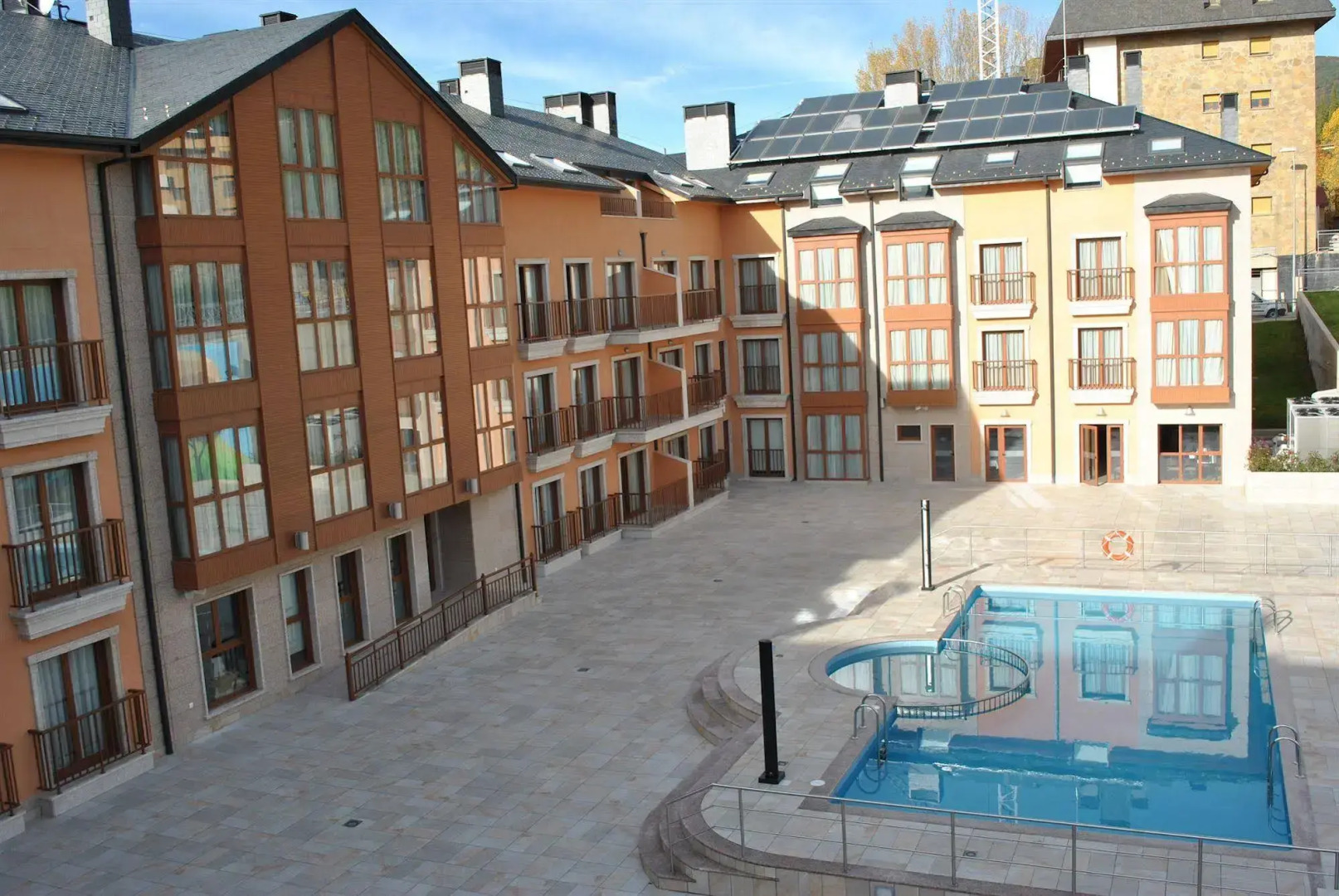 Apartahotel & Spa Jacetania