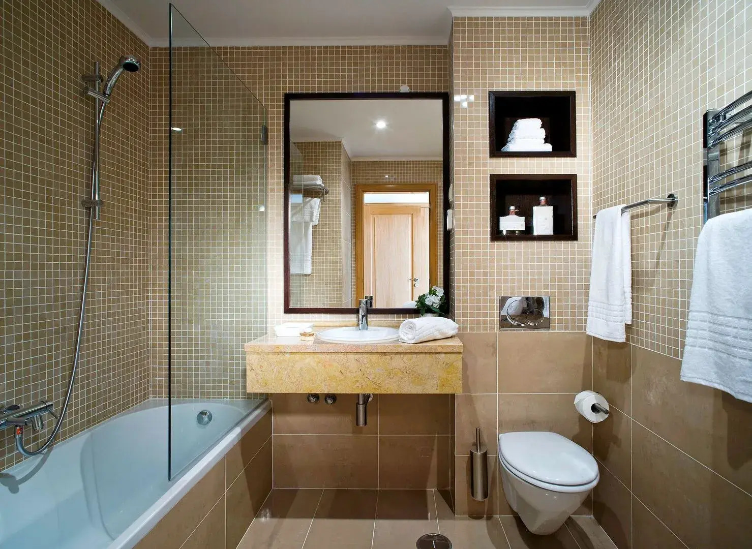 The Residences at Victoria	